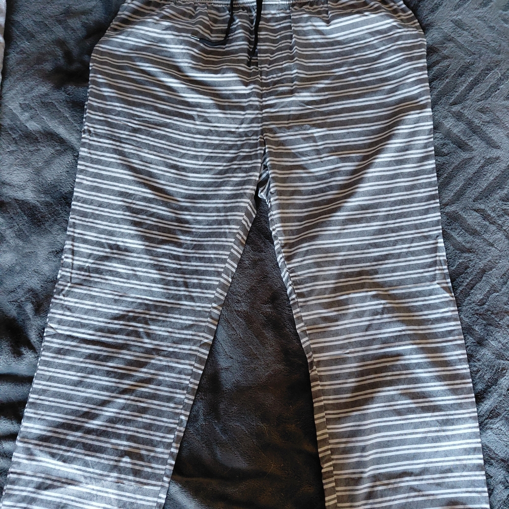 Dockers Men's Black and White Striped Joggers